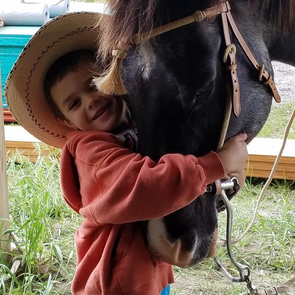 Meet your Posher, Stacy - Picture 1 of 1